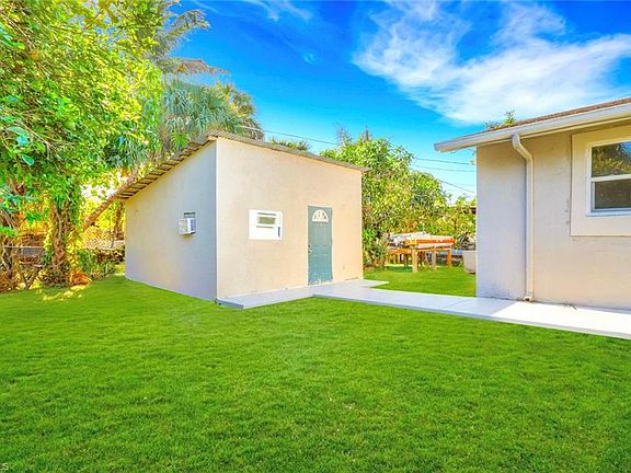 3rd image of 5306 Martin ST