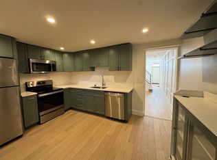 3035 Baltz St, Philadelphia, PA 19121