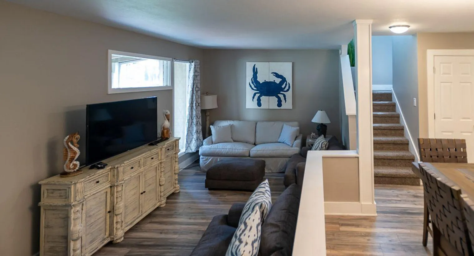 3 bed, 3.0 bath, 1689 sqft, $3,001 — Photo 4