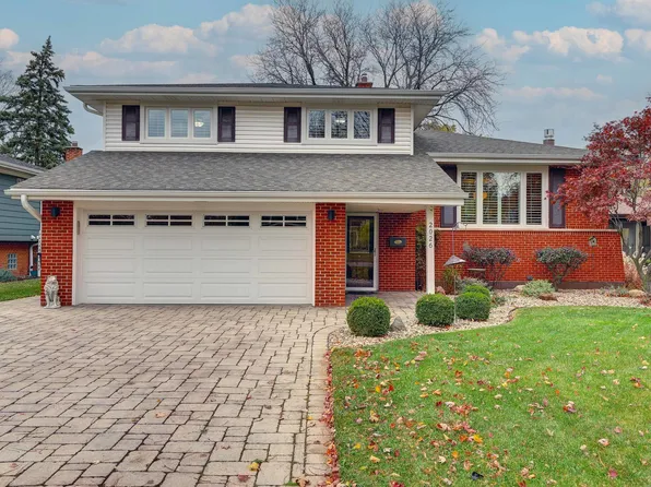 2026 Irwin Ave, Park Ridge, IL 60068