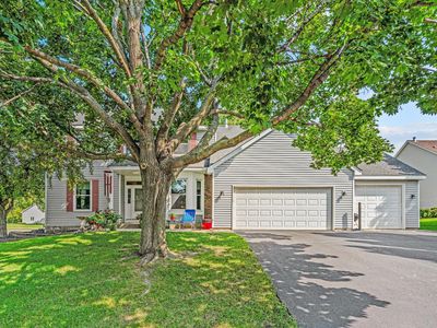 711 Stonebridge Cir, Eagan, MN, 55123