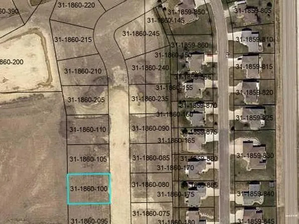 2 Campbell Blvd, Worthington, MN 56187