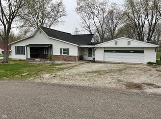 401 Lincoln Ave, Cloverdale, IN 46120