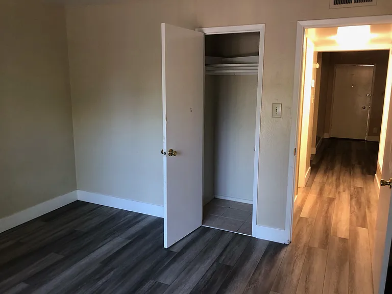1927 Dwight Way — Photo 37