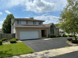 556 Academy Ave, Matteson, IL 60443