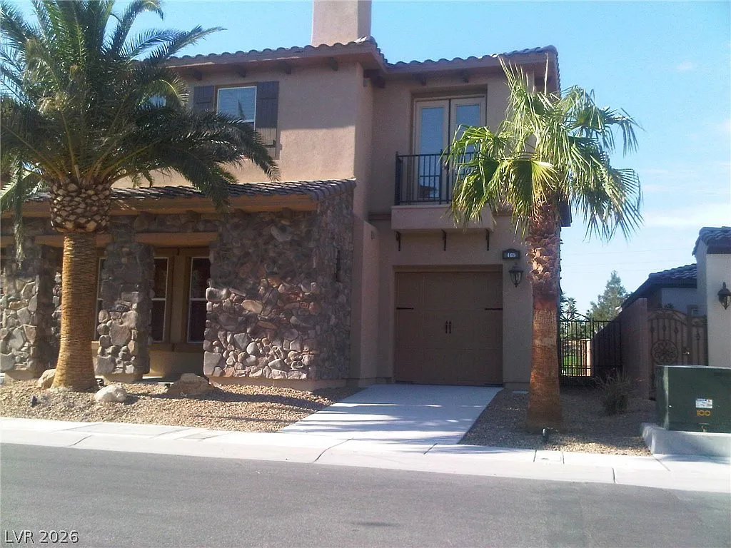 4 bed, 5.0 bath, 4408 sqft, $4,000 — Photo 3