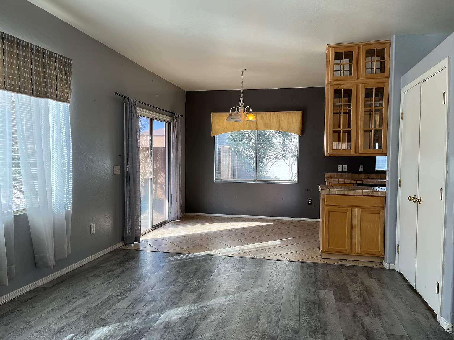 3 bed, 1616 sqft, $2,100 — Photo 3