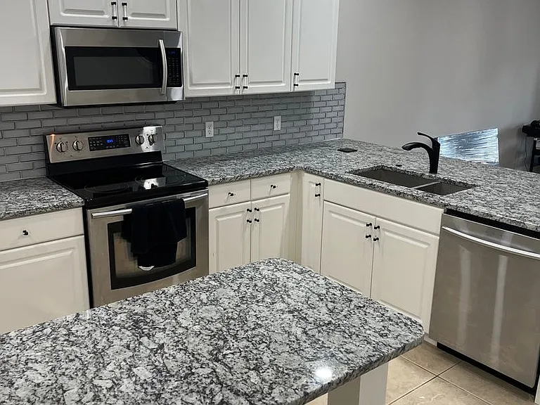 3421 Home Town Ln — Photo 4