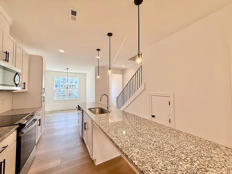 4821 Gossamer Ln #102 — Photo 6