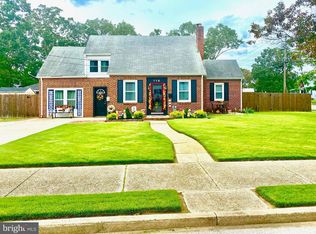 110 N 11th St, Millville, NJ 08332
