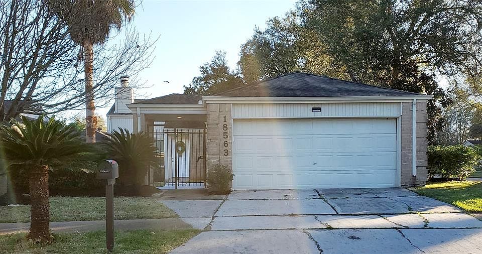 1st image of 18563 Meadows Way Dr