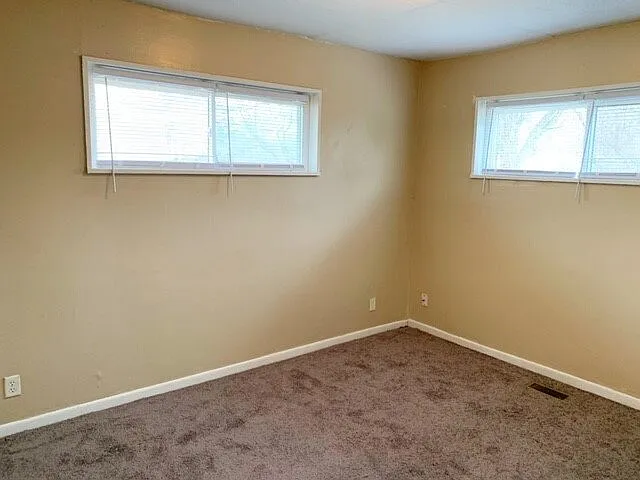 3420 N Elizabeth St — Photo 9
