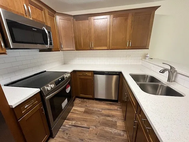 Bloomingdale Villas Ct — Photo 22
