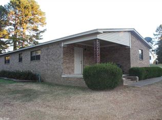2405 Sharon Rd, Benton, AR 72019