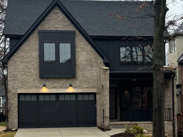 328 S Loomis St, Naperville, IL 60540