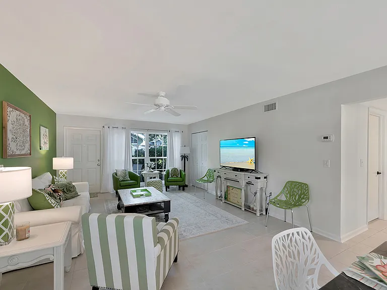 900 Jasmine Ln #103B — Photo 7