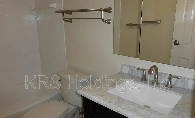 1300 Army Navy Dr #506 — Photo 10