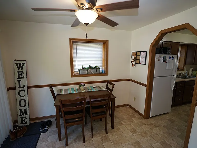 708 Bewick Dr — Photo 6