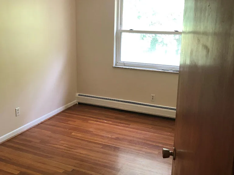 1189 Taylor Ave #1 — Photo 5