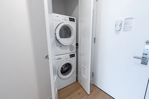 Rented by Stonehenge NYC LLC | media 9