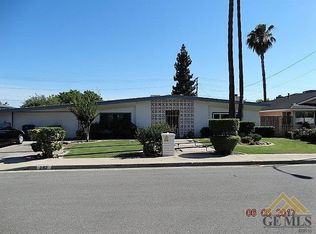 2413 Silver Dr, Bakersfield, CA 93306