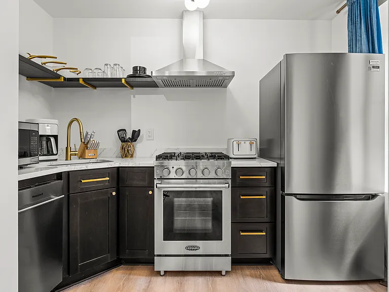11 Broadway St #201 — Photo 14