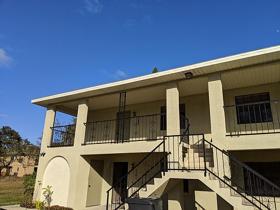 2nd image of 2283 Fox Hollow Dr #2283