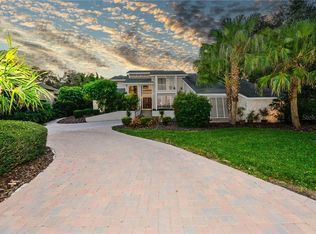 5323 Siesta Cove Dr, Sarasota, FL 34242