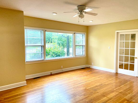 Large windows let in the sunlight.