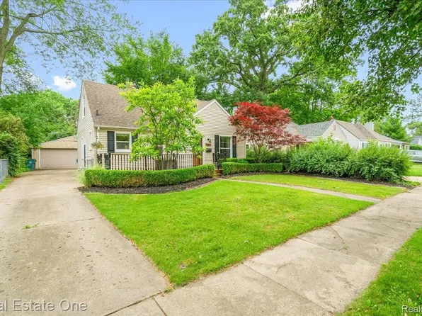 2727 Phillips Ave, Berkley, MI 48072