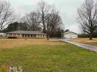 561 Brookdale Rd, Toccoa, GA 30577