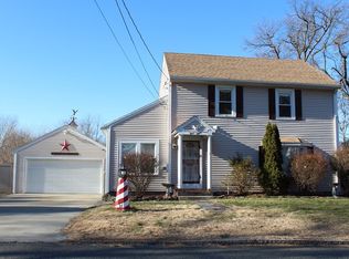 38 Leitch St, Springfield, MA 01109