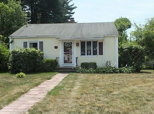 2nd image of 27 Helen Cir