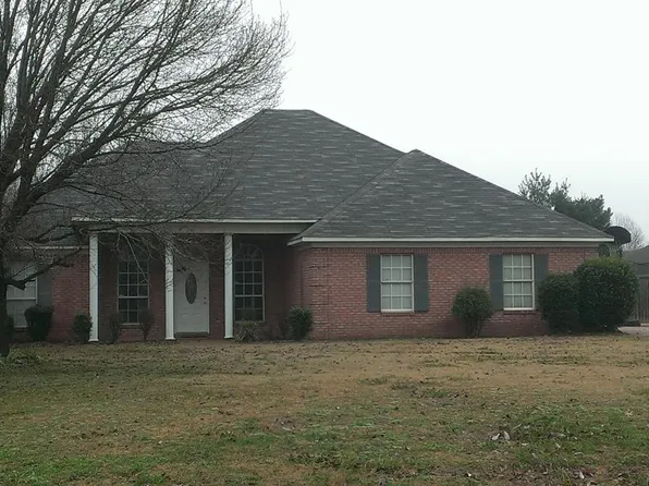 378 Pleasant Plains Rd, Jackson, TN 38305