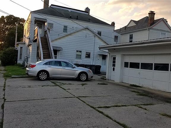 2nd image of 433-435 S Market St