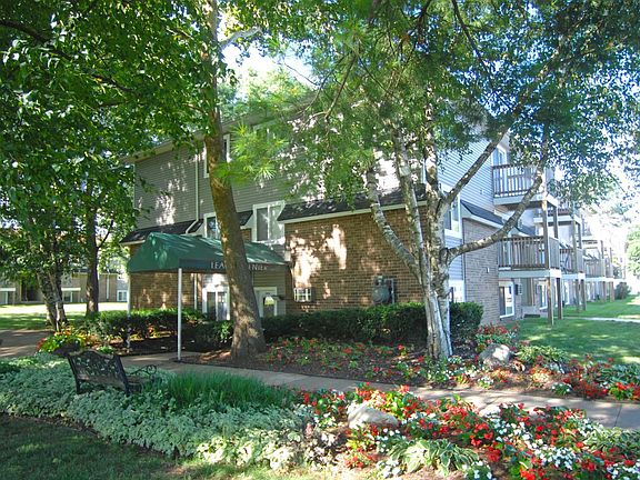Leasing Office