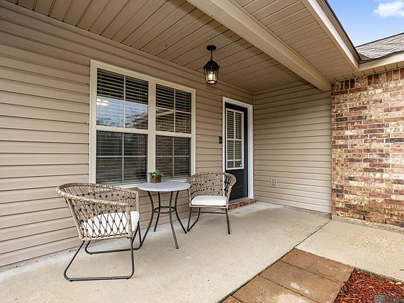 4th image of 42200 N City Park Dr