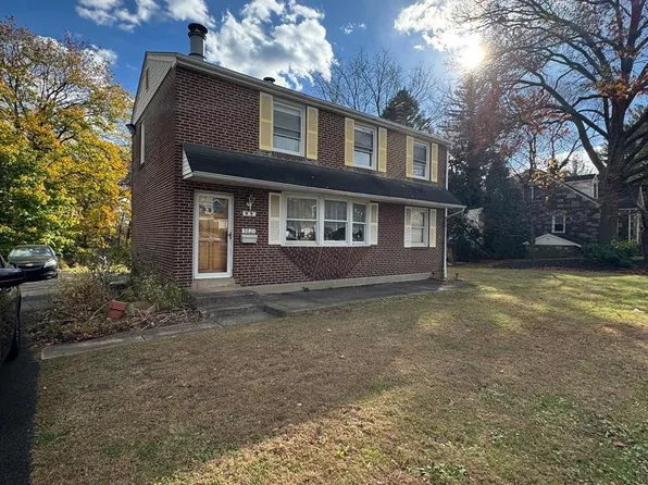 9821 Verree Rd, Philadelphia, PA 19115