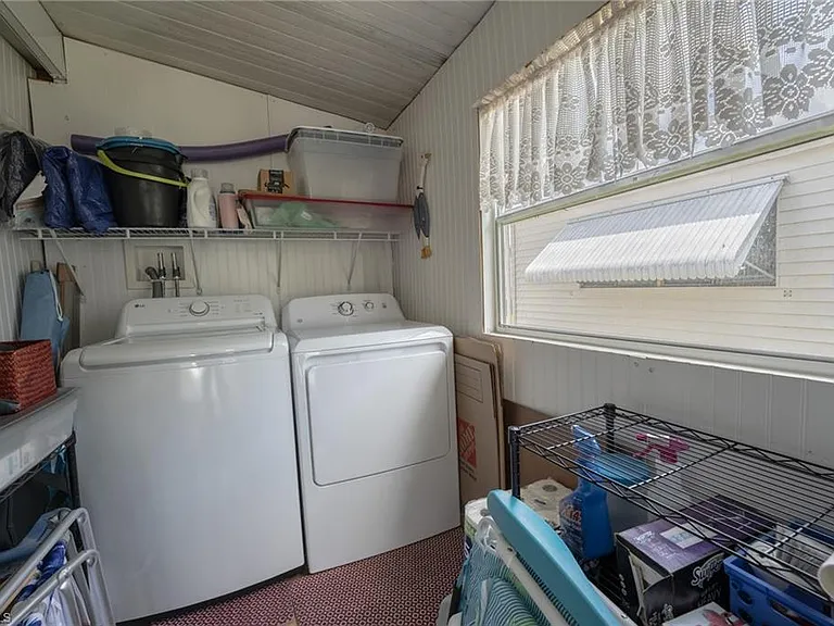 953 Bunker Hill Dr — Photo 21