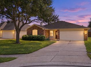 6911 River Rd, Richmond, TX 77469