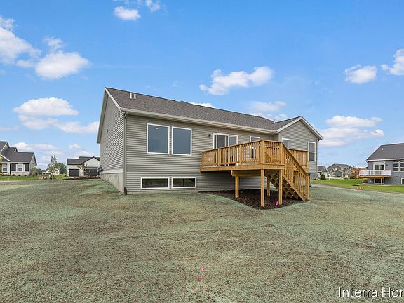 2nd image of 10522 Poppy Ln