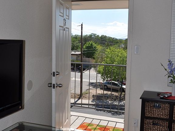 2nd image of 1710 Coal Pl SE #4