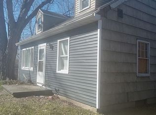 1019 N 4th St, Niles, MI 49120
