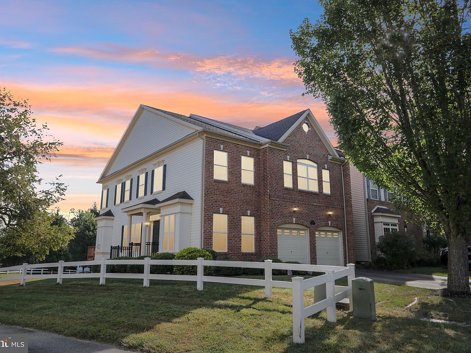 1st image of 3120 Woods Edge Dr