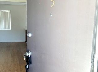 3906 La Crescenta Ave APT 5, Montrose, CA 91020
