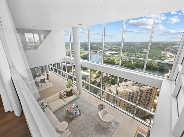 300 Bowie St #2, Austin, TX 78703
