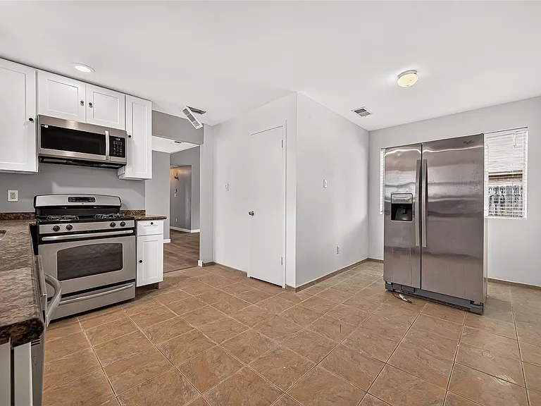 10814 Parkland Woods Dr — Photo 8