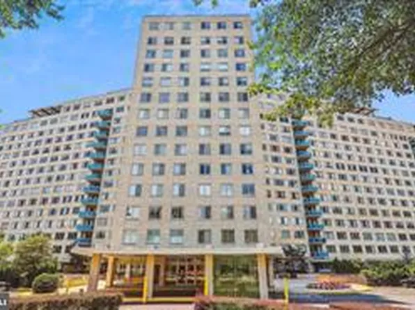 10500 Rockville Pike Unit 614, North Bethesda, MD 20852