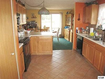 4th image of 7382 Country Dr