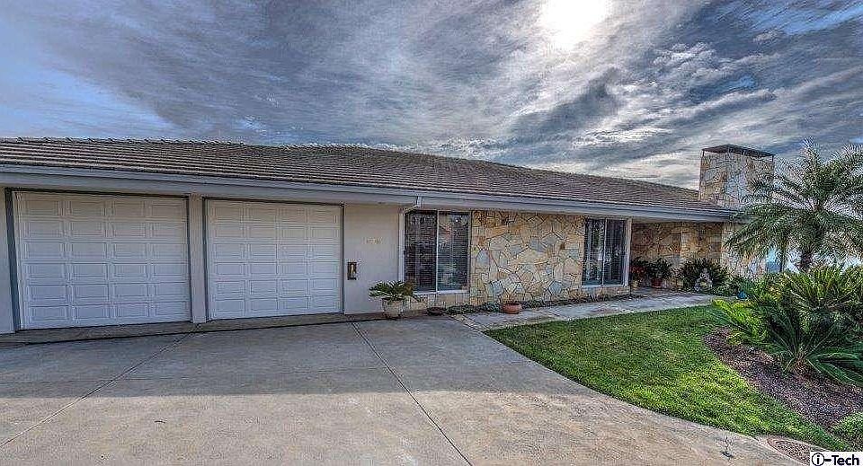 1st image of 1020 Avonoak Ter